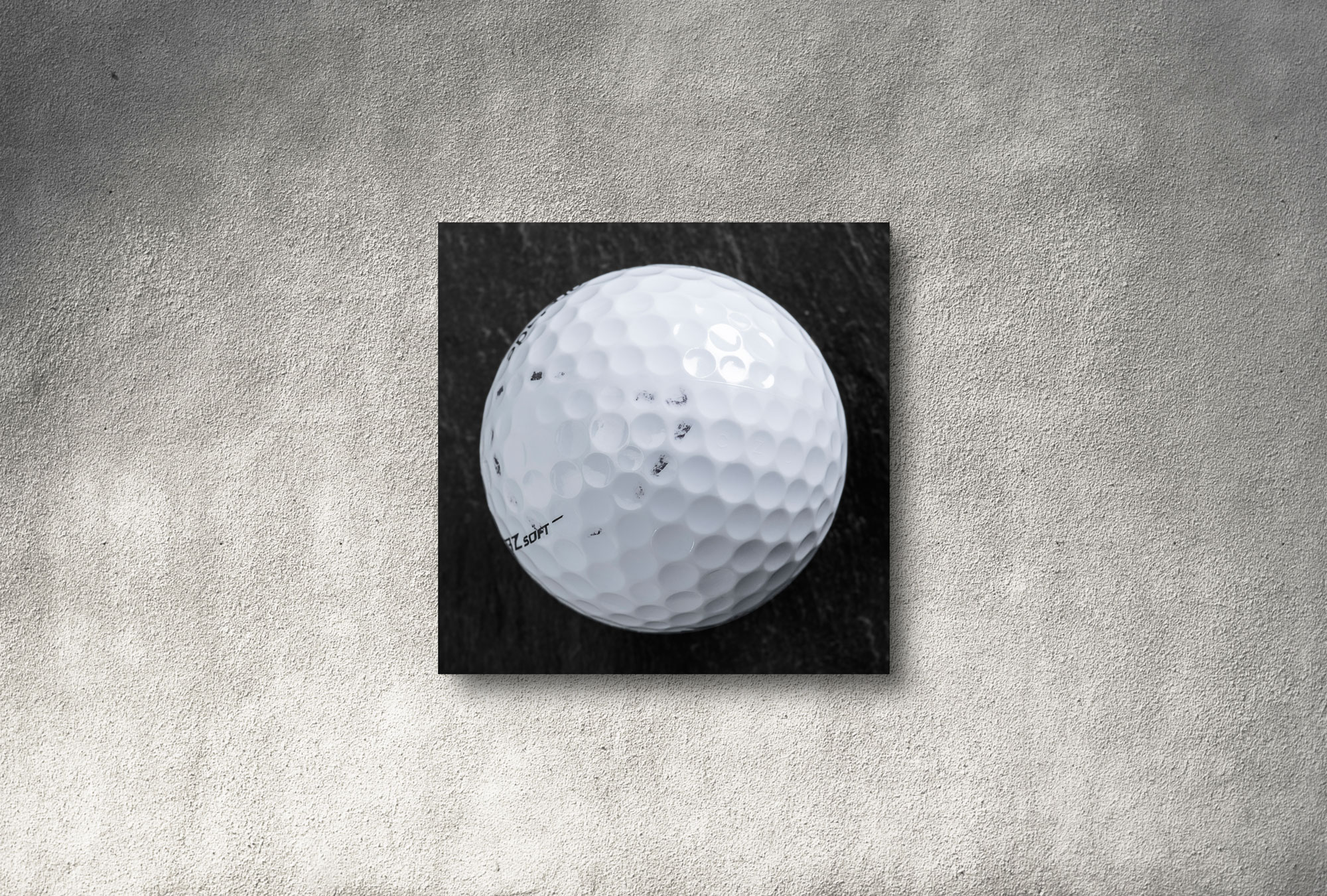 benutzter Golfball von aussen